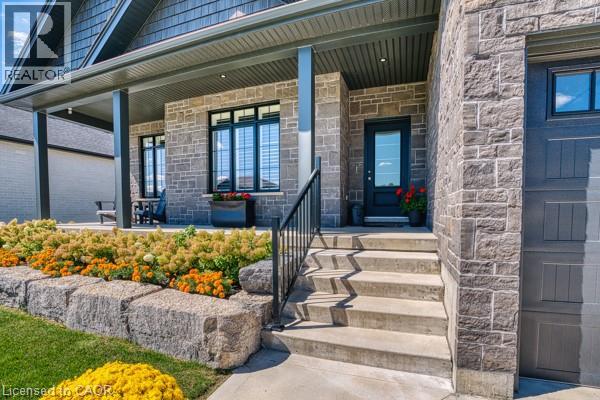 37 GILMER Crescent
