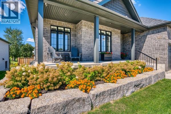 37 GILMER Crescent