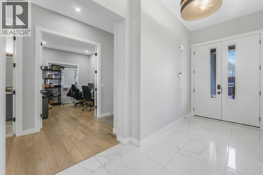 58 Creekside Avenue SW