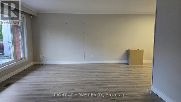 20 May Ave, Richmond Hill (North Richvale), ON 5