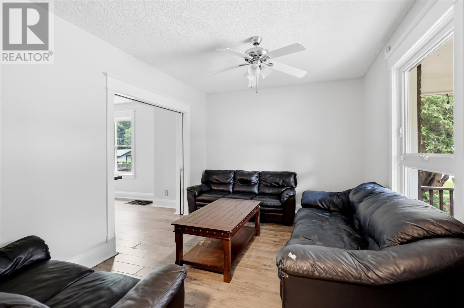 393 Bush ST - Photo 4