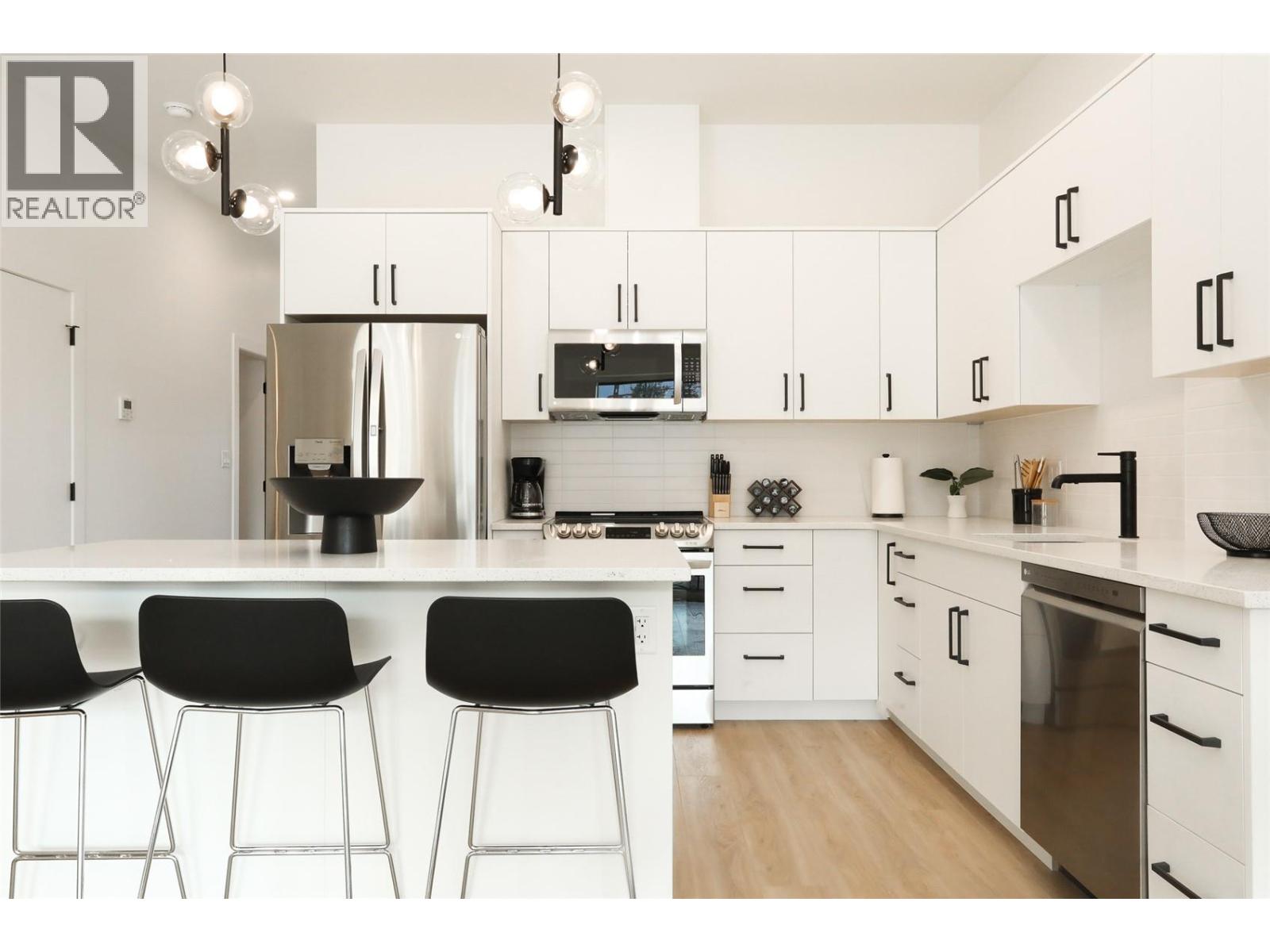 850 RAILWAY Lane Unit# 103