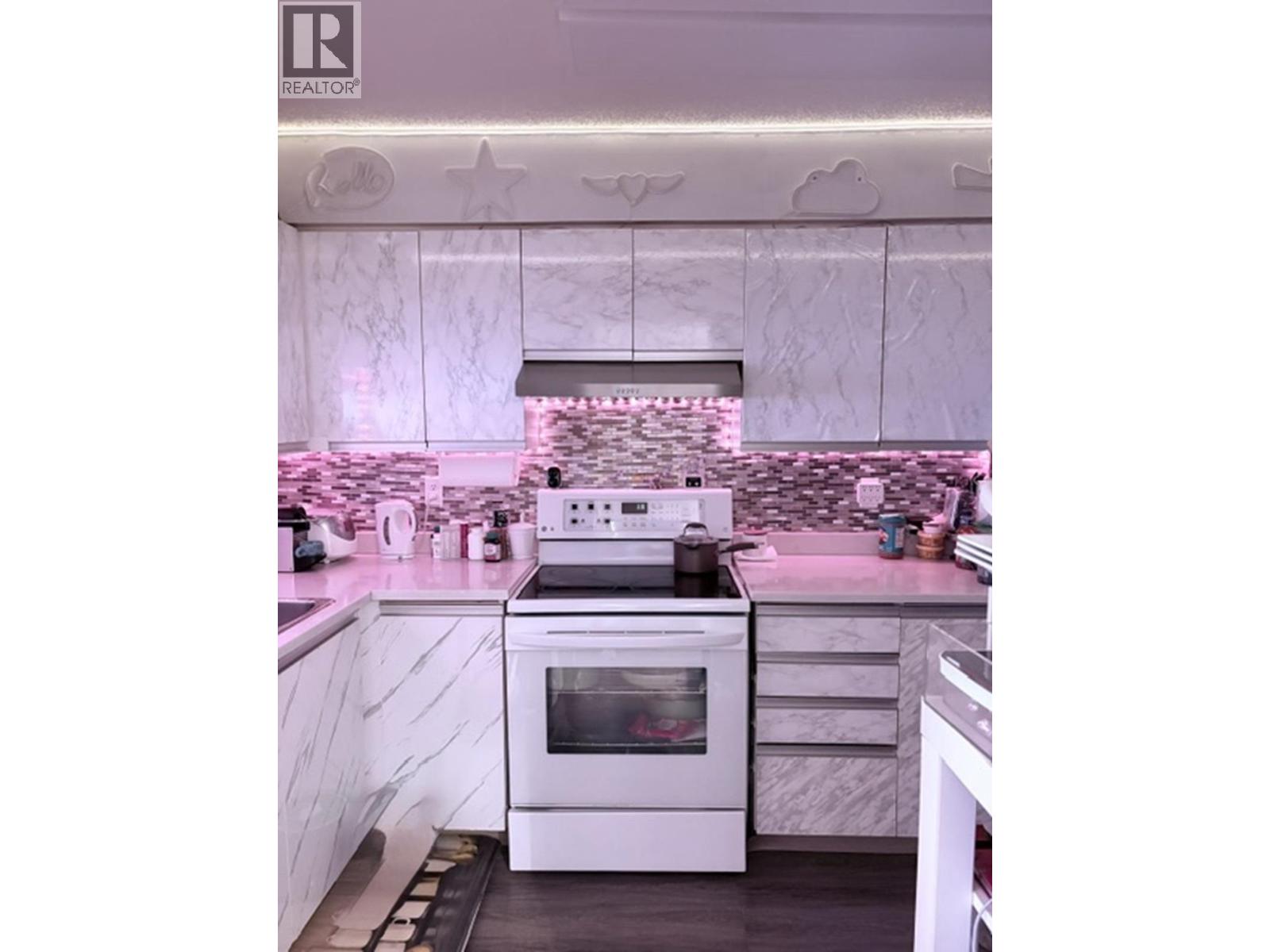 209 2468 E BROADWAY