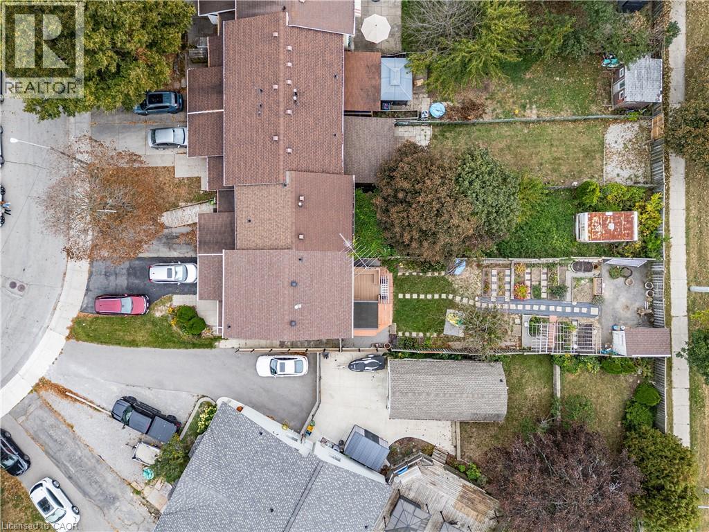62 GLEDHILL Crescent