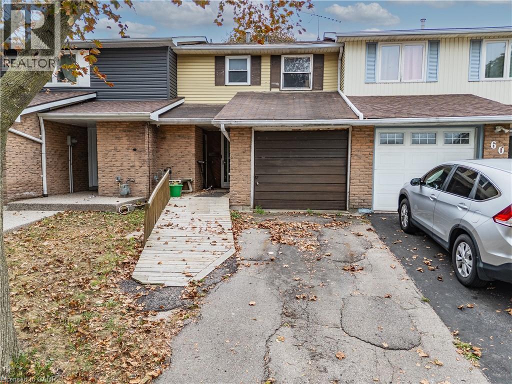 62 GLEDHILL Crescent