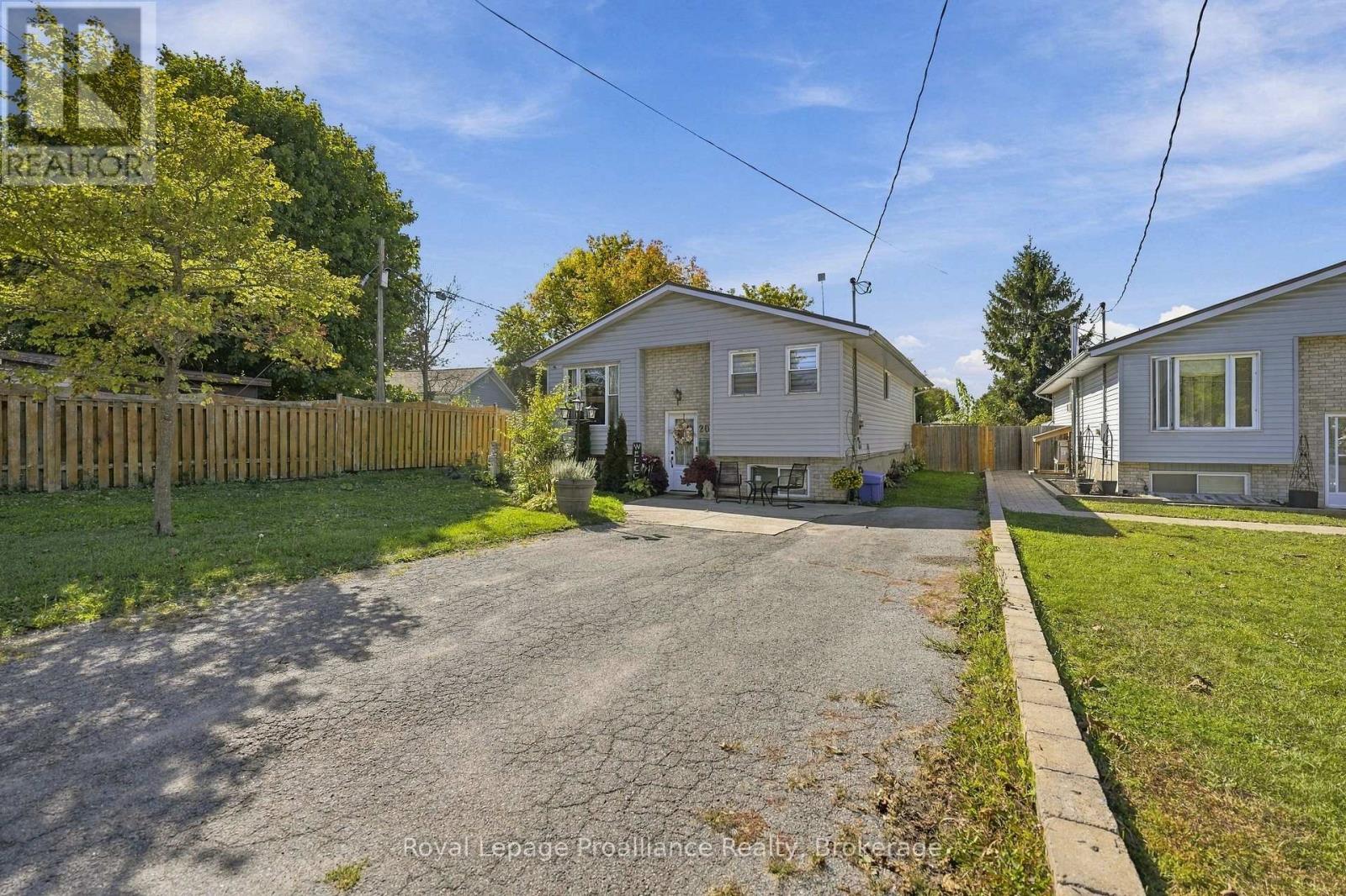 208 BYRON STREET