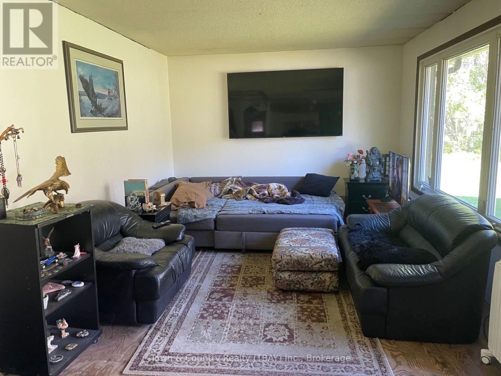 1007 BOUNDRY DRIVE