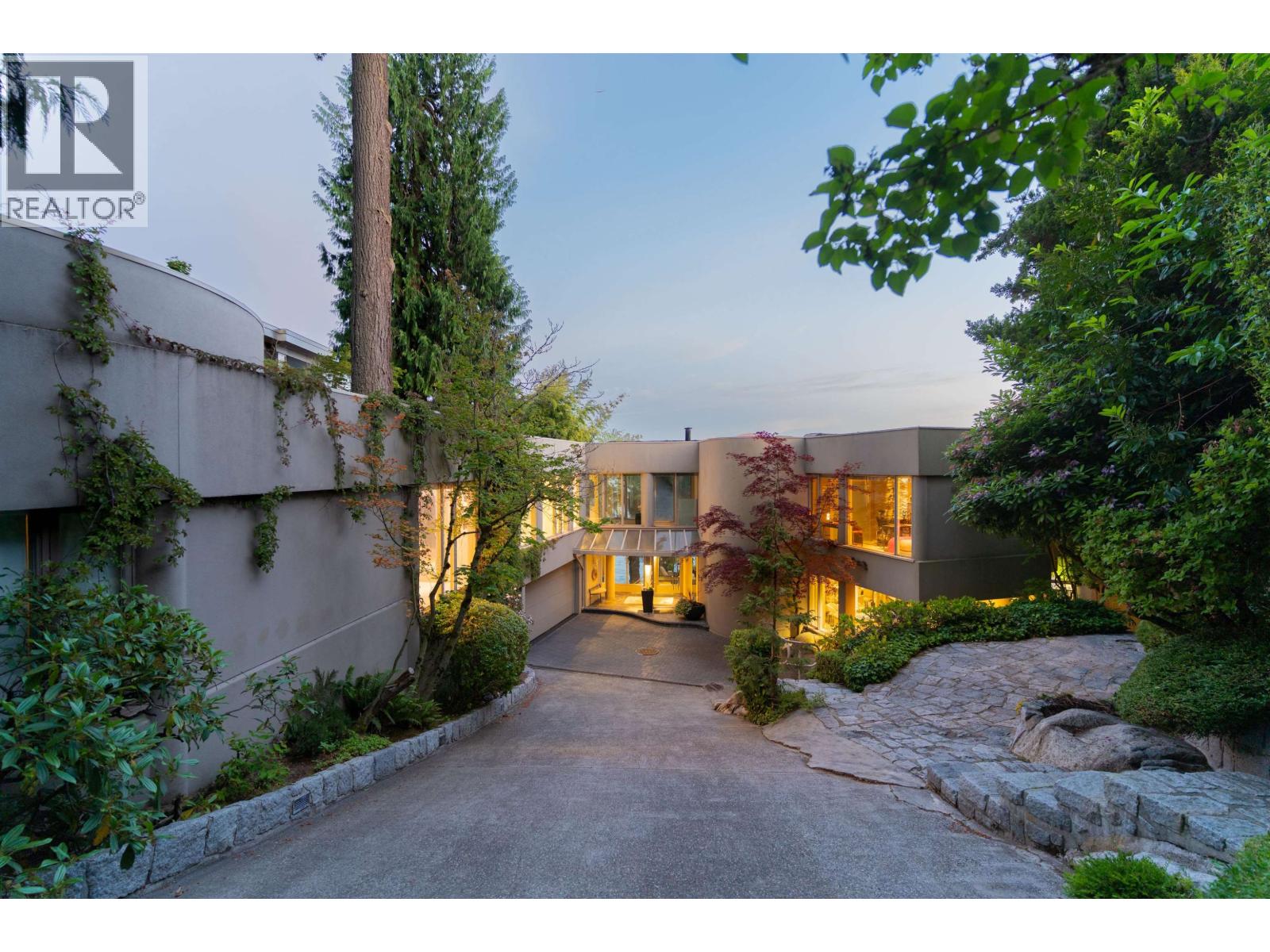 3912 MARINE DRIVE