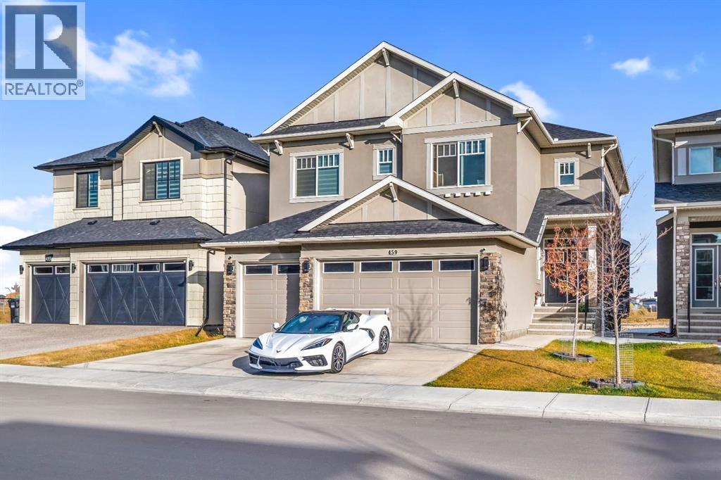 459 Savanna Way NE