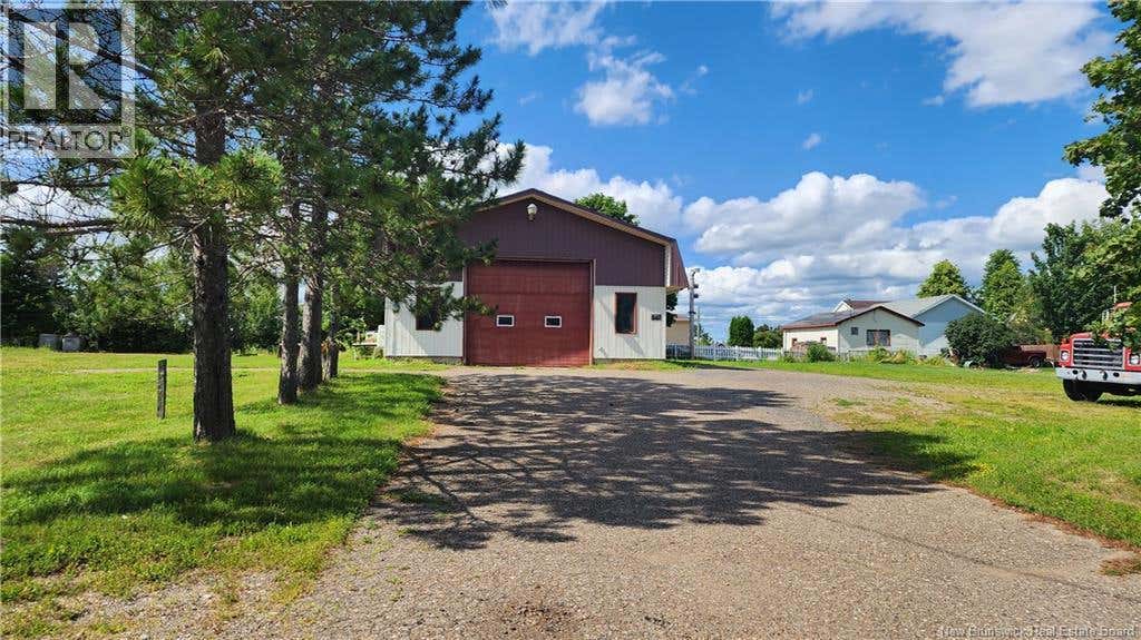 561 RUE BREAU