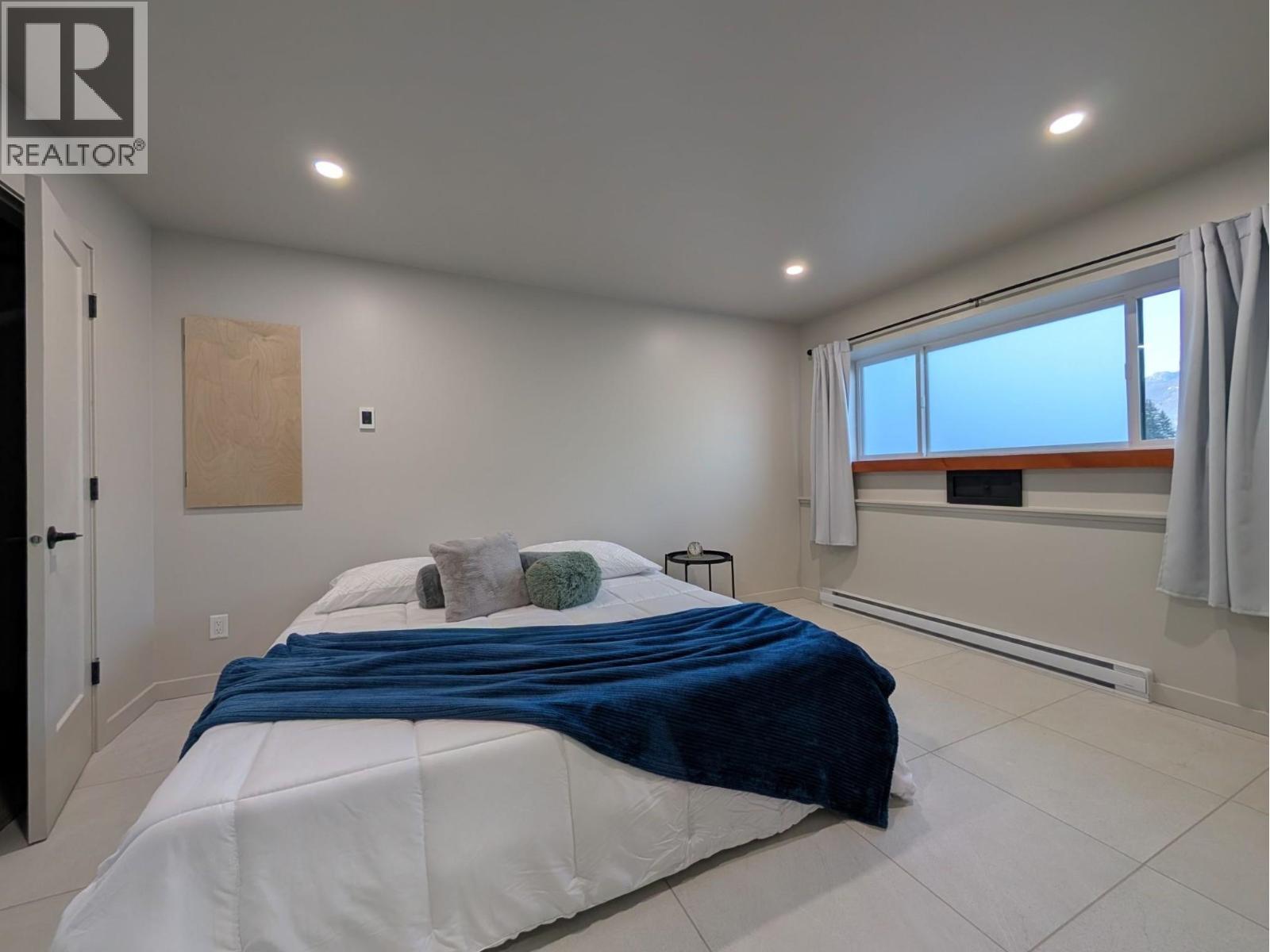 3 1307 EAGLE DRIVE