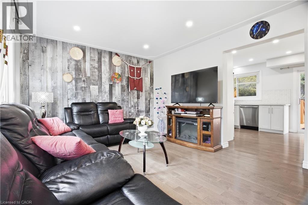 10 JEAN Avenue