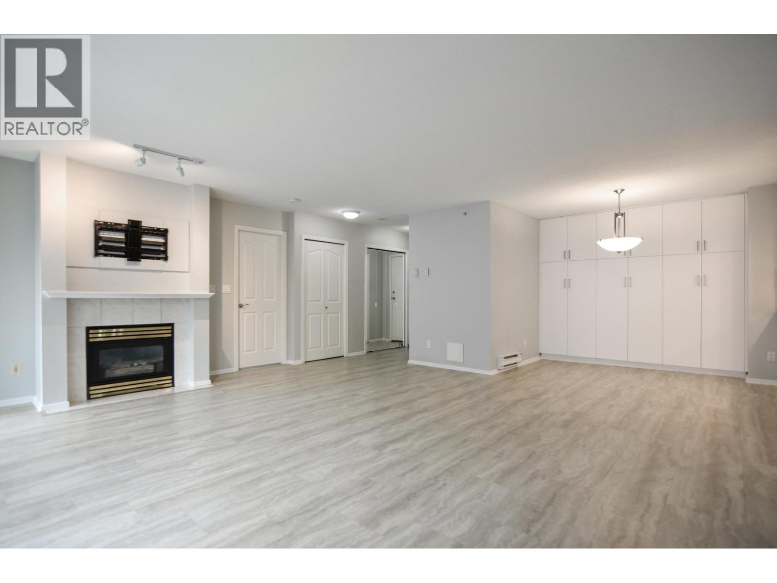304 719 PRINCESS STREET