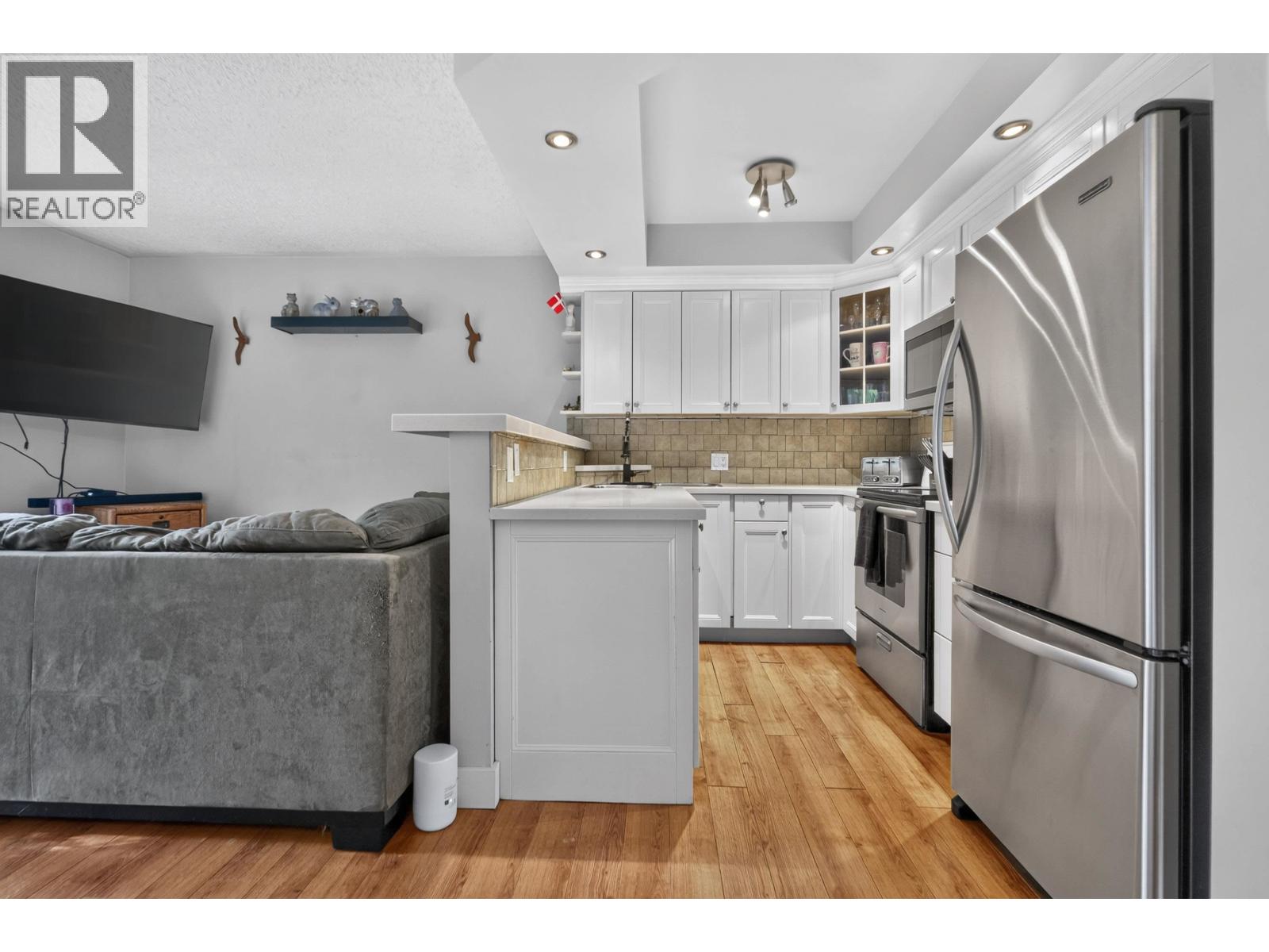 4801 TURNBUCKLE WYND