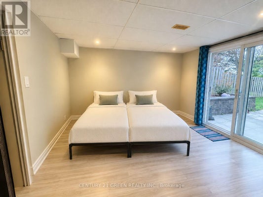 415 Aztec Dr, Oshawa (Mclaughlin), ON 5