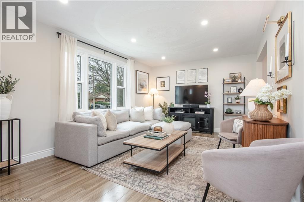 32 BELLEVIEW Avenue