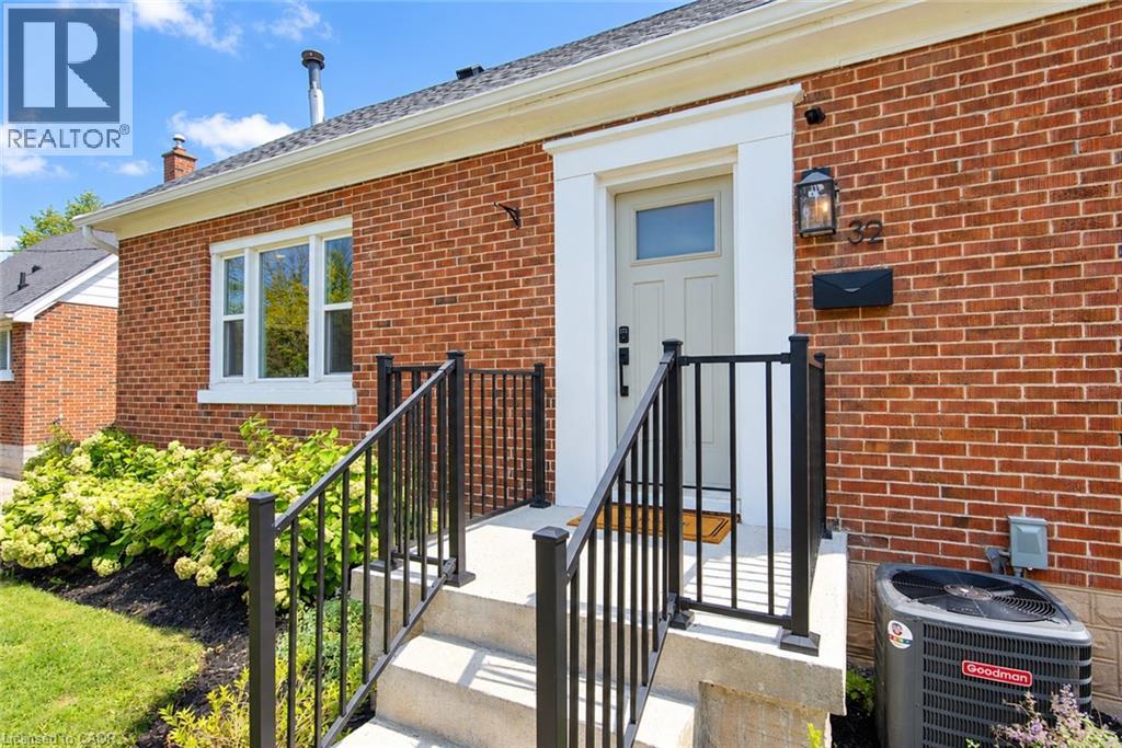 32 BELLEVIEW Avenue