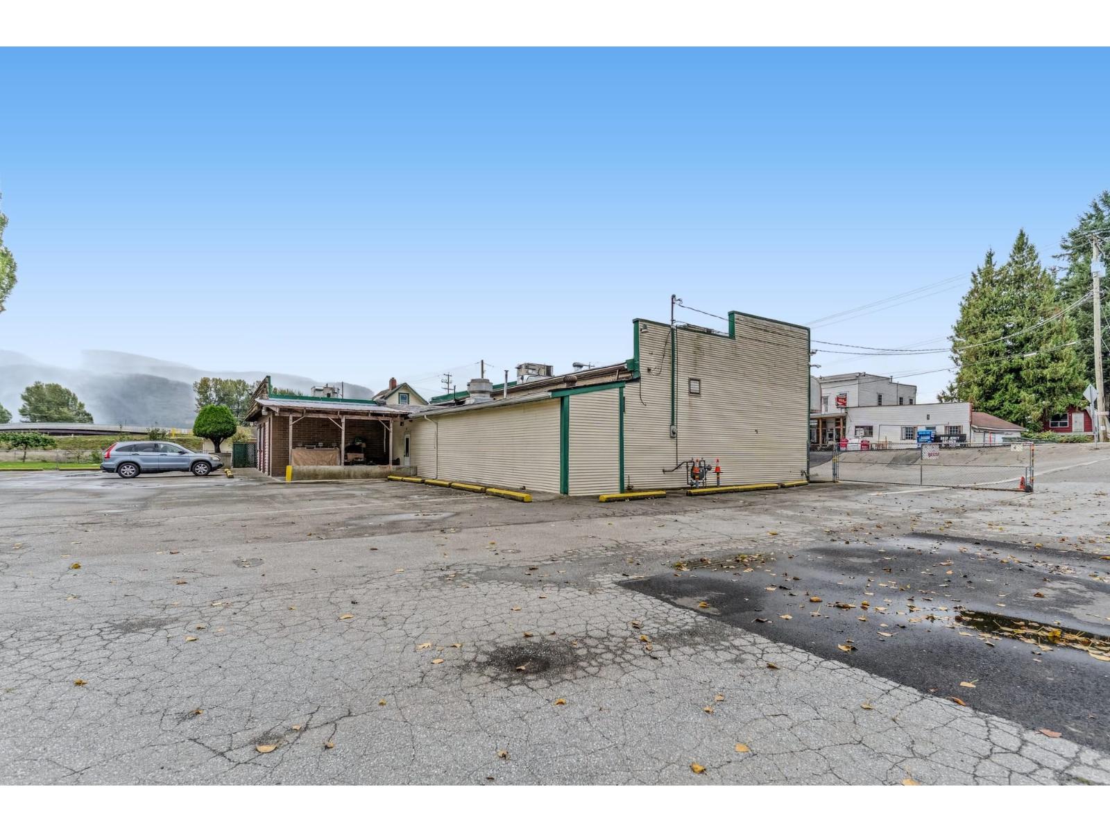 37165-37192 LOUGHEED HIGHWAY