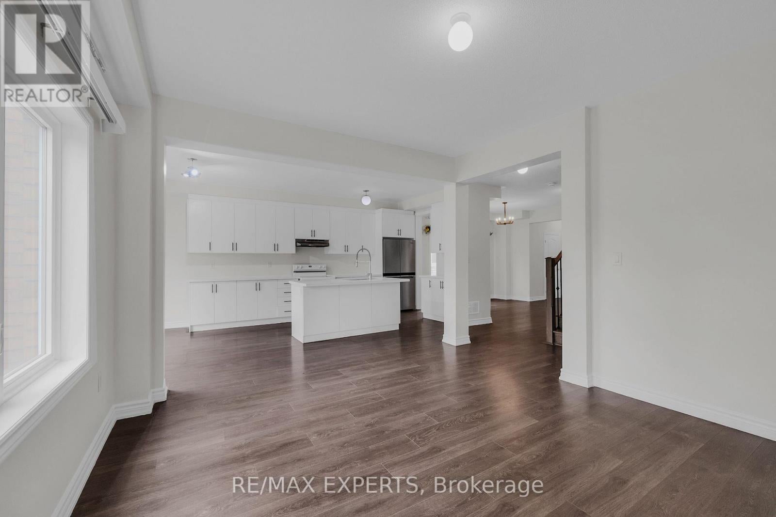 157 TUMBLEWOOD CENTRE