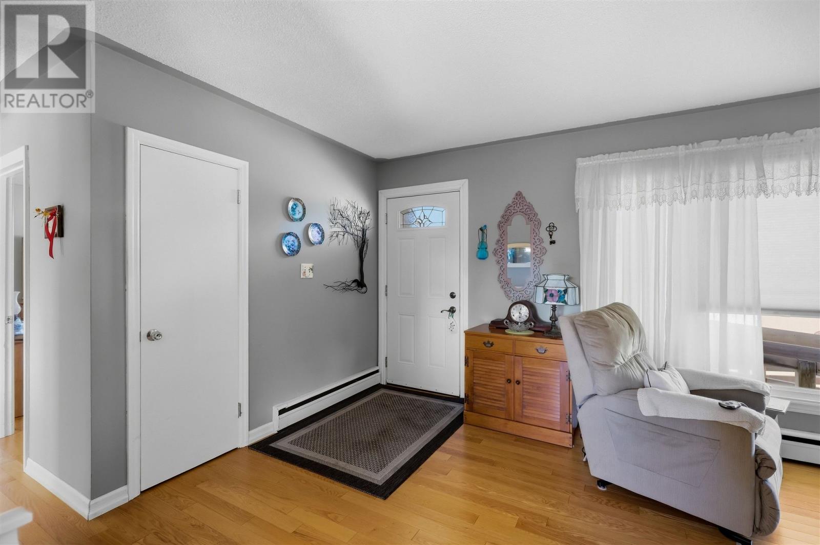 357 McNabb ST - Photo 2