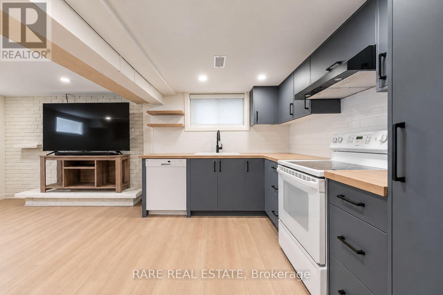 1 - 27 FAIRBANK AVENUE