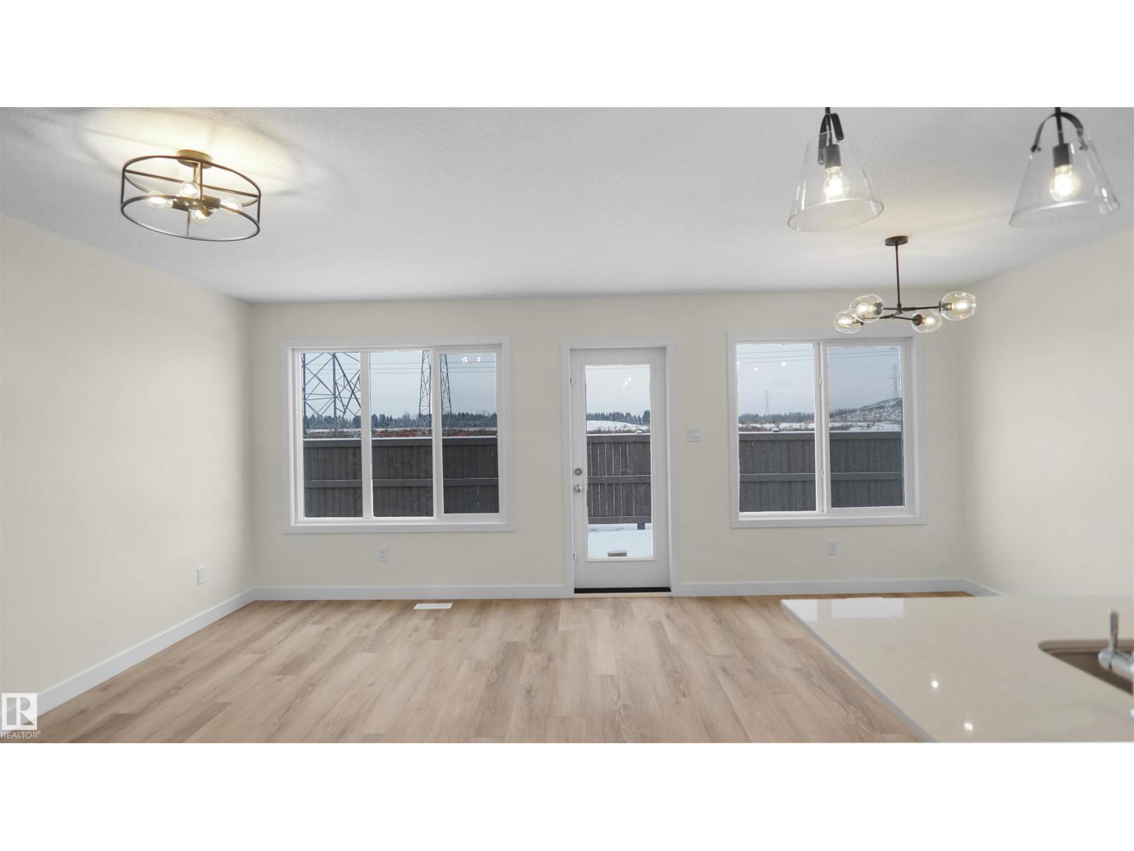 8901 Carson WY SW