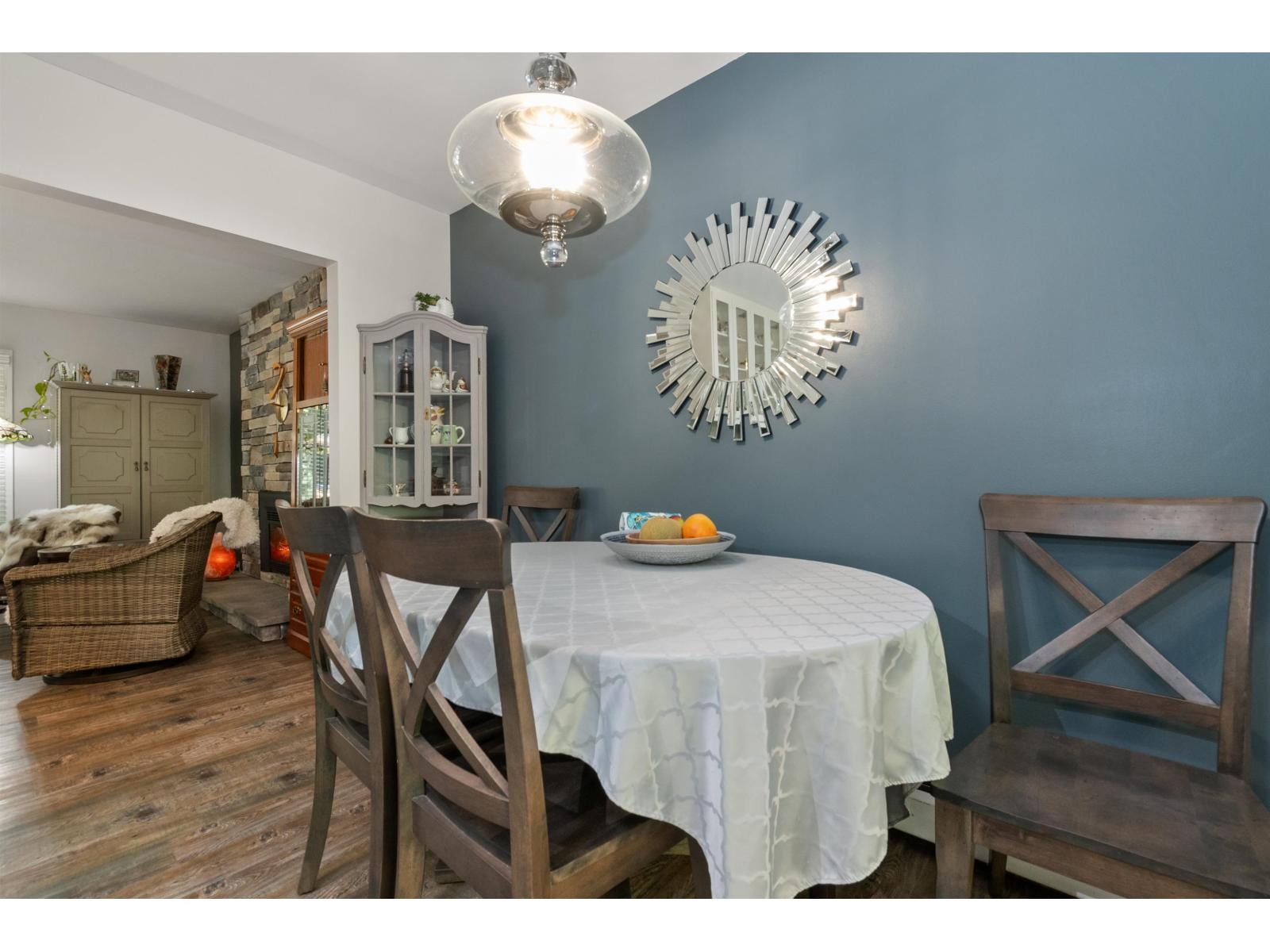 624 MOUNTAIN VIEW ROAD, Cultus Lake North