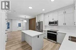 2221 Bayview Drive SW