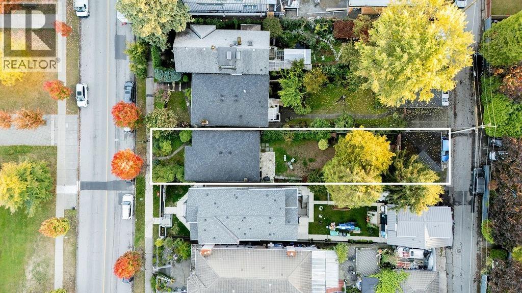 3315 VICTORIA DRIVE