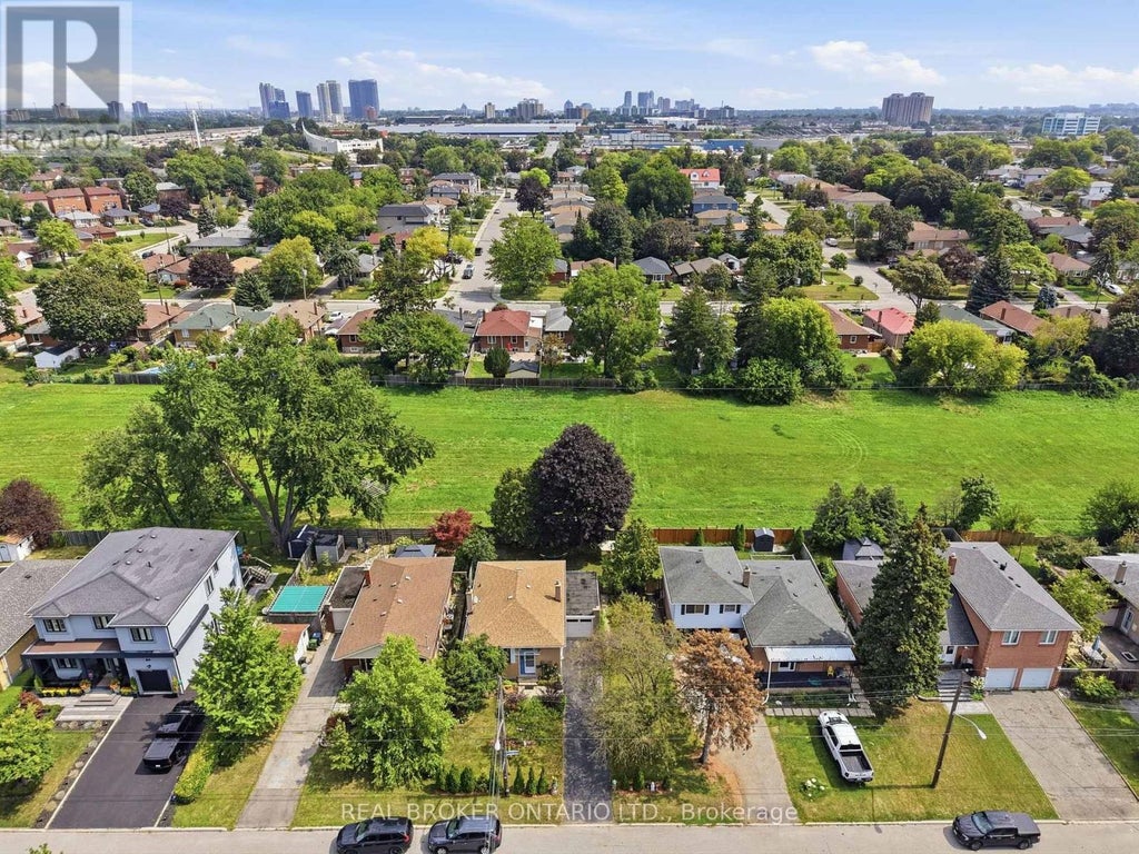 88 CAVEHILL CRESCENT, TORONTO (WEXFORD-MARYVALE), ON M1R 4P9 - Image 3128059082.jpeg?d=l