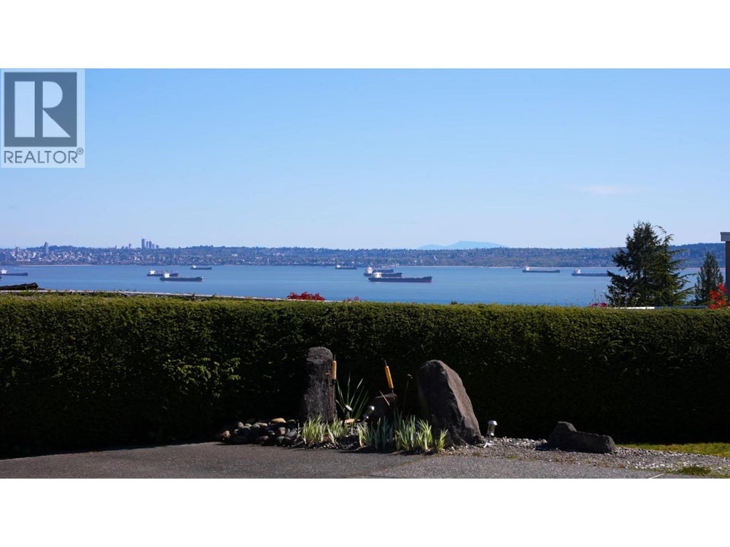 4211 ROCKRIDGE CRESCENT, WEST VANCOUVER, BC V7W 1A9 - Image 3225132606.jpeg?d=l