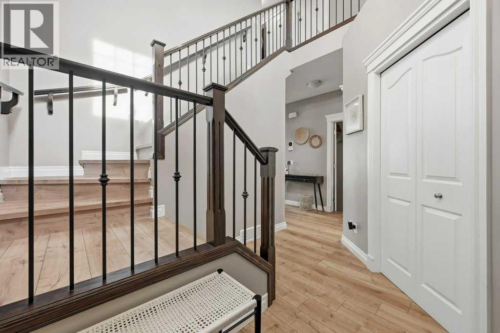 165 Aspenshire Crescent SW