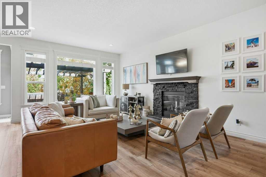 165 Aspenshire Crescent SW