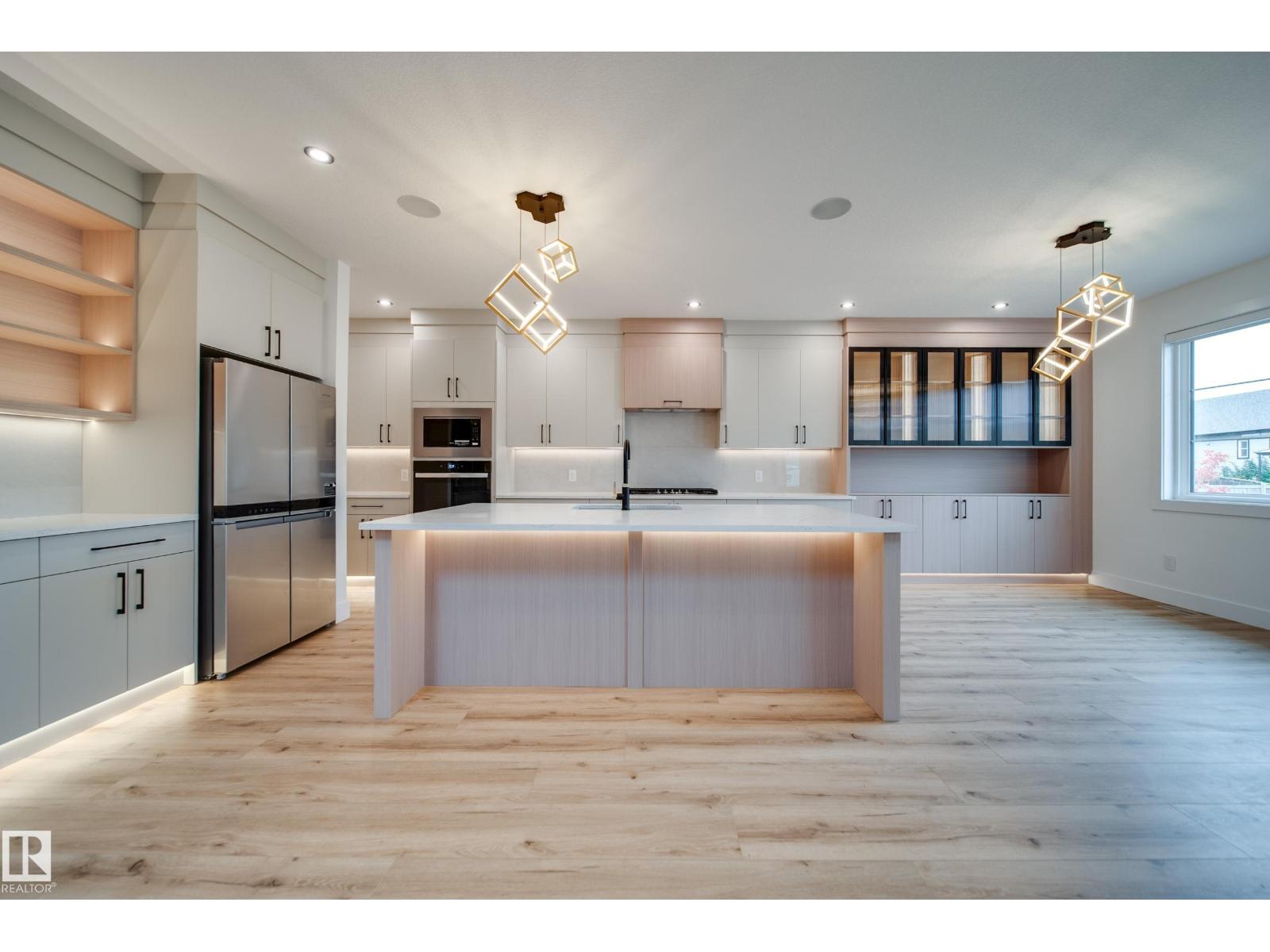 3142 Magpie WY NW