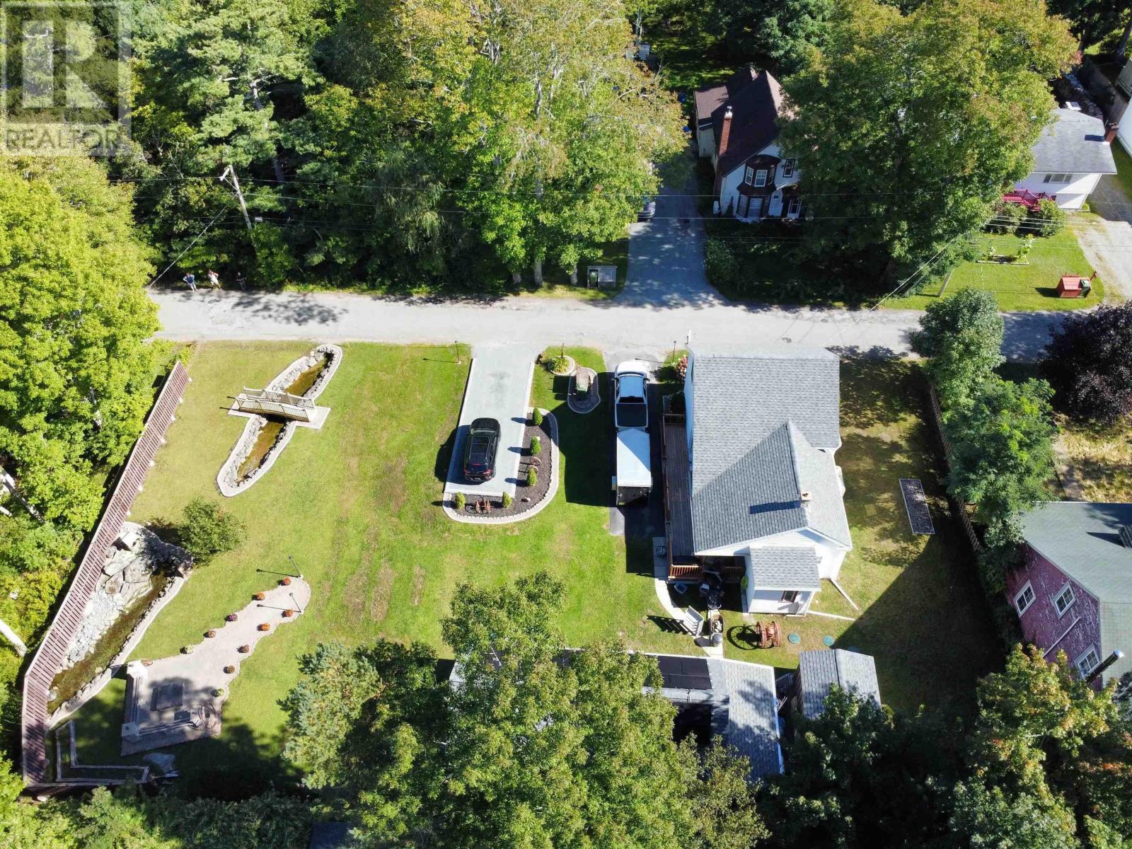 22 Forest Street - Photo 4
