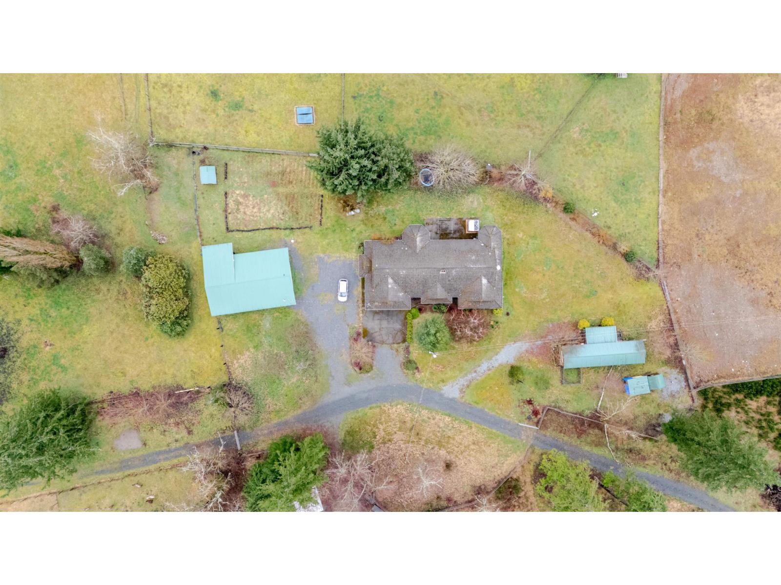 40895 HENDERSON ROAD, Columbia Valley