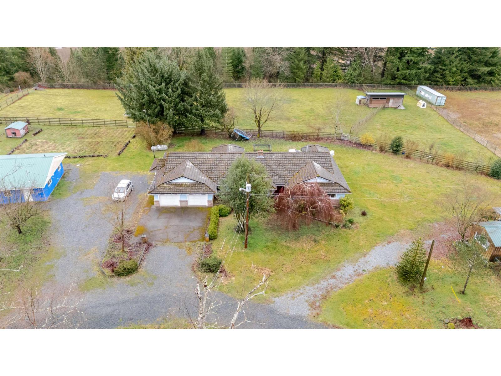 40895 HENDERSON ROAD, Columbia Valley