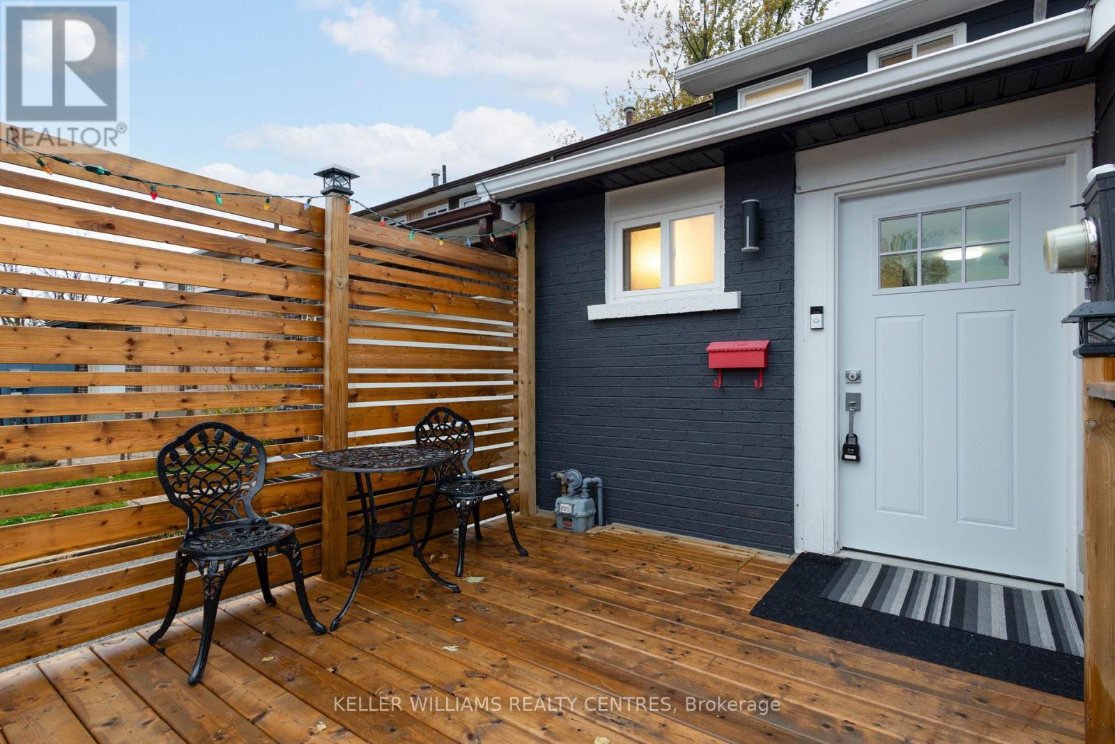 66 CHAUCER CRESCENT