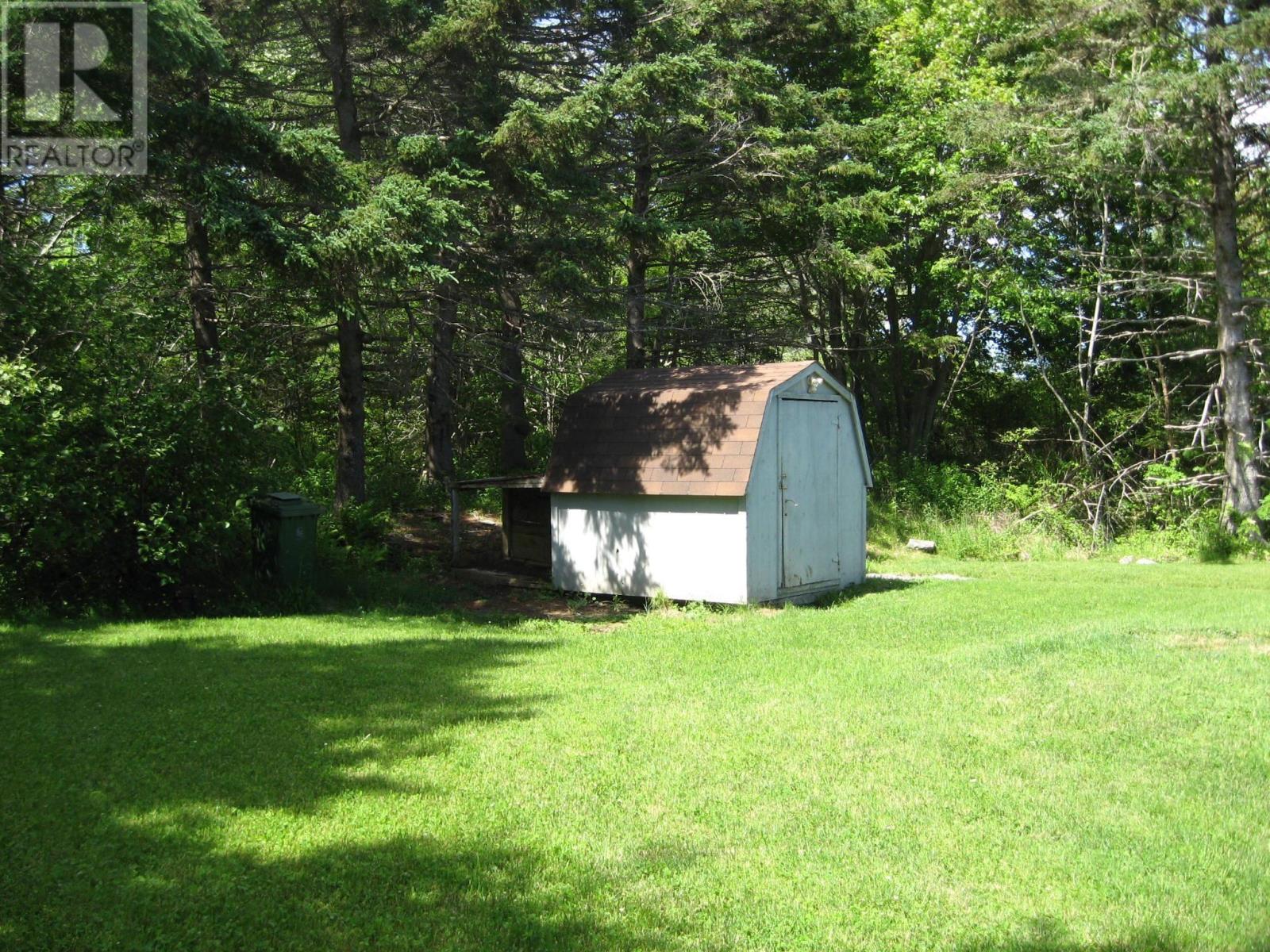 7048 Highway 3 - Photo 4