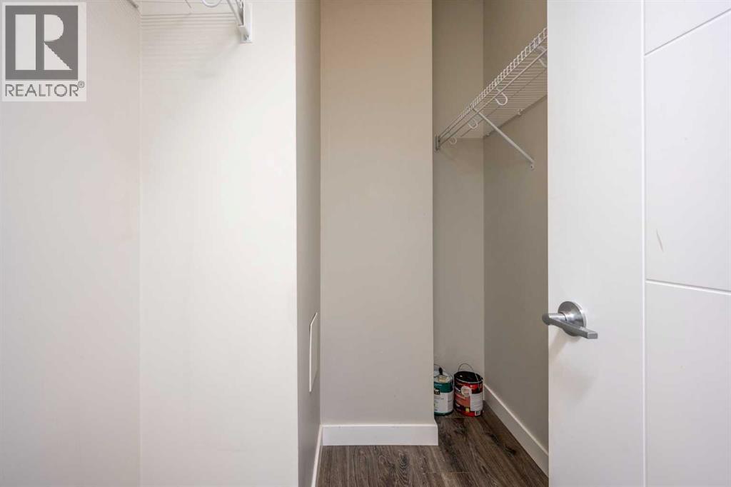 303, 4 Sage Hill Terrace NW