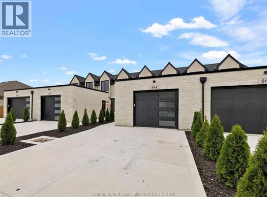 866 Park Ave W, Chatham, ON 3
