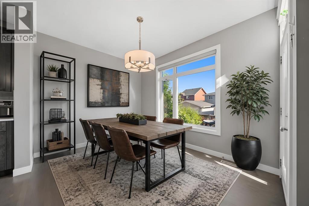 2632 Ravenslea Gardens SE