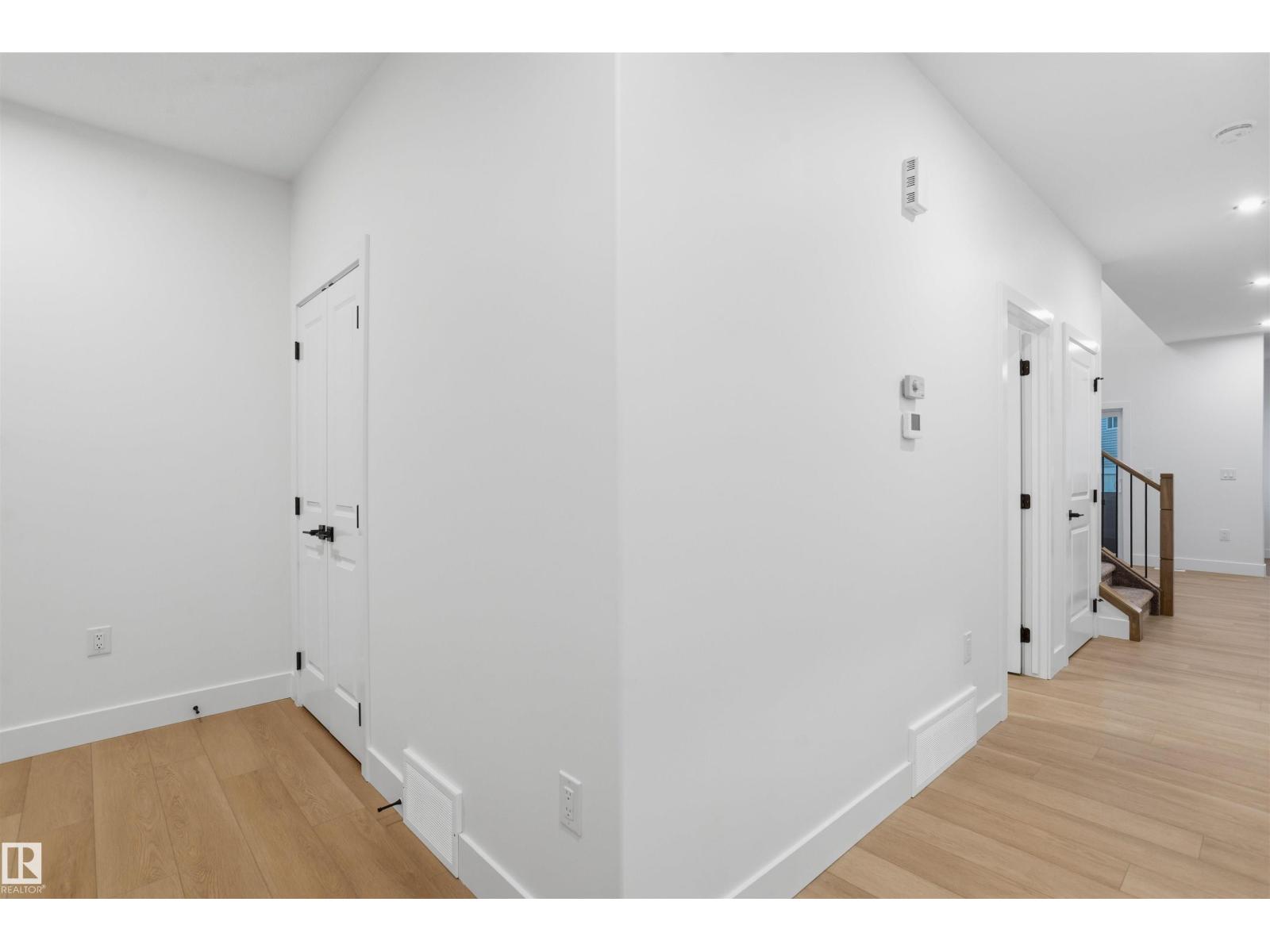 44 MEADOWGROVE LD