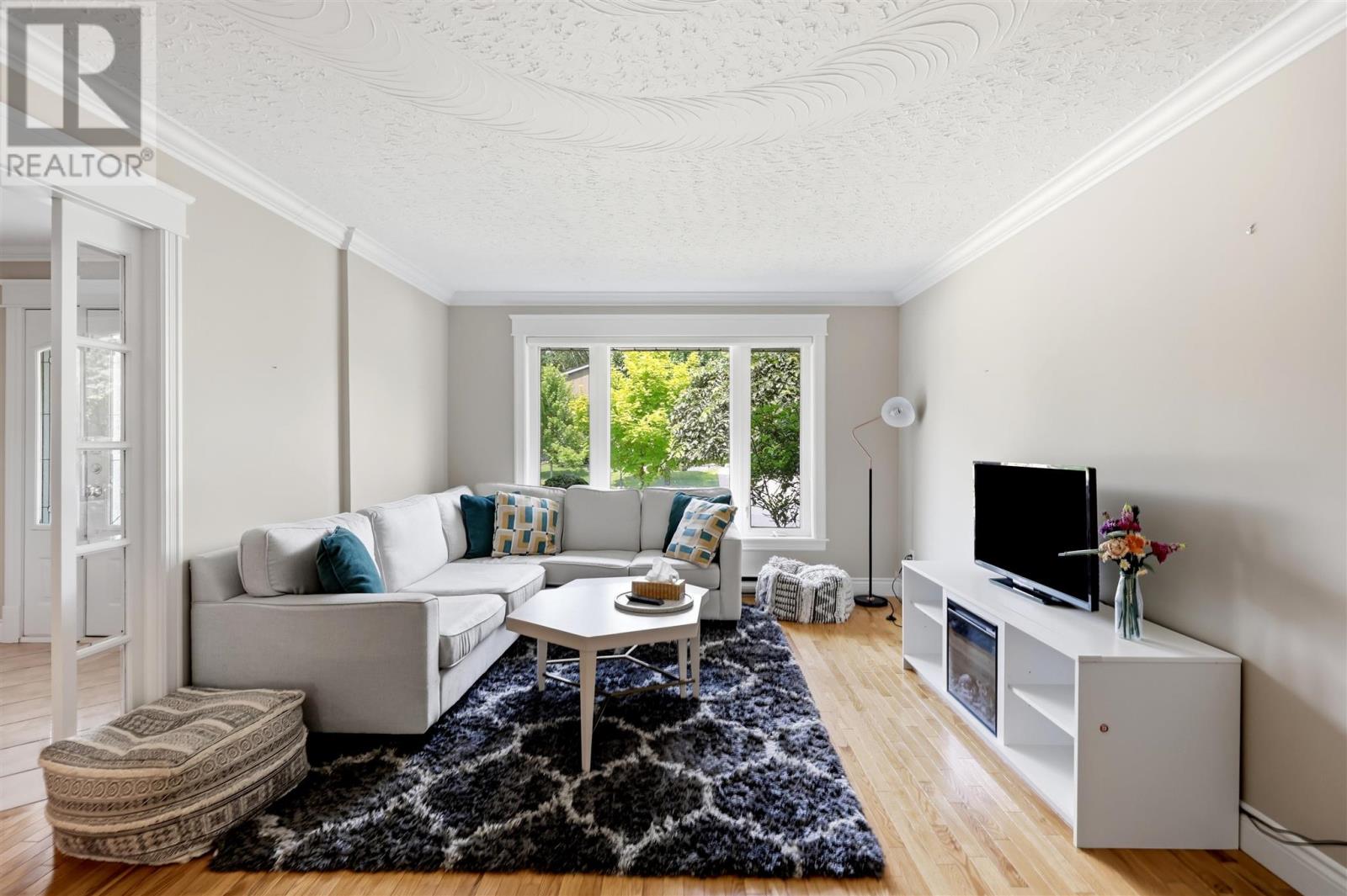 42 Caddy AVE - Photo 4