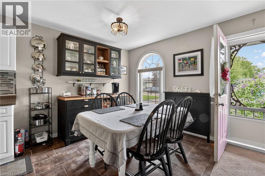 11 ROCHELLE Crescent