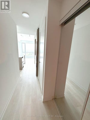 2312 - 7950 Bathurst St, Vaughan (Beverley Glen), ON 2
