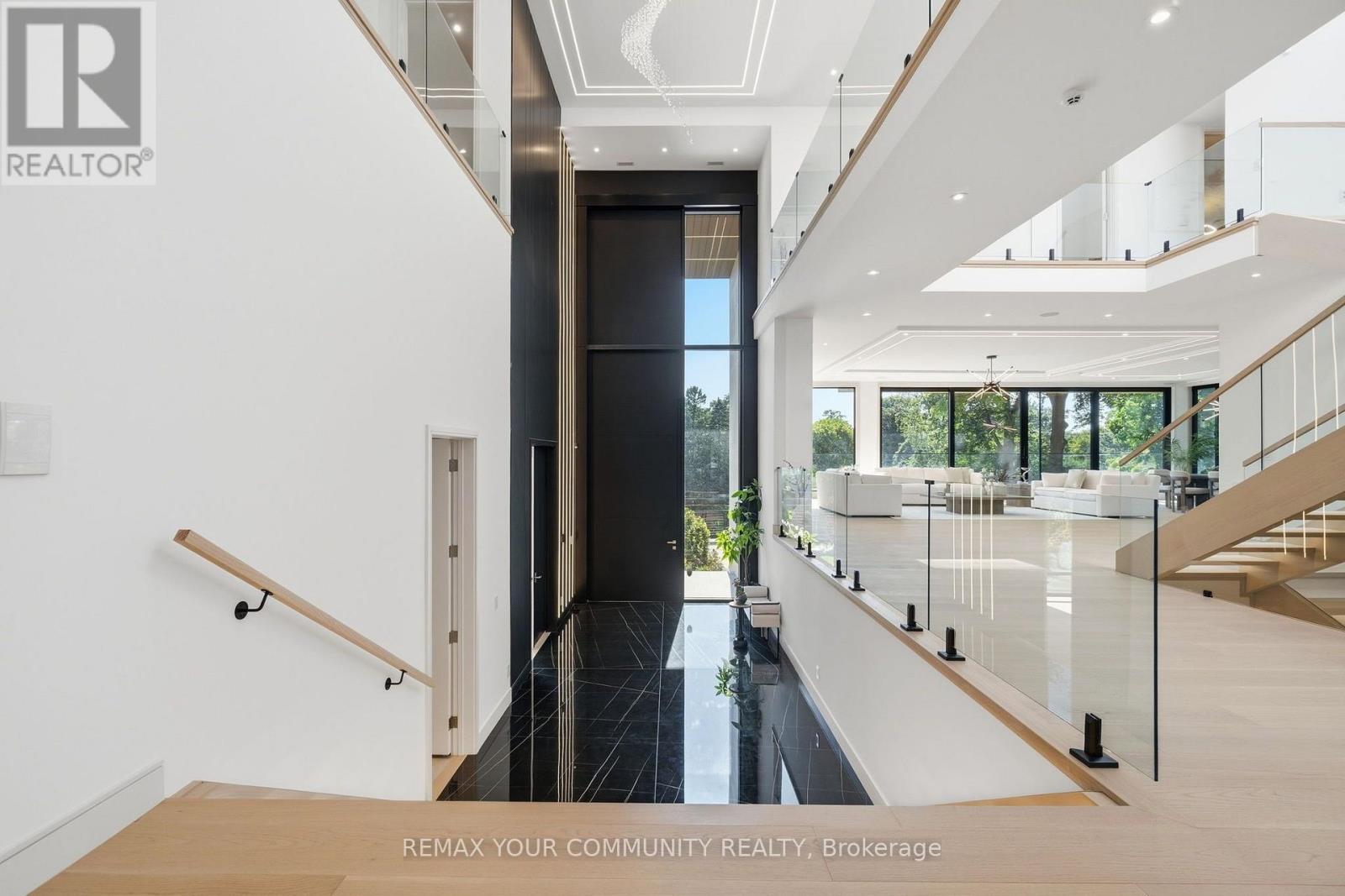 35 RIVERSIDE BOULEVARD