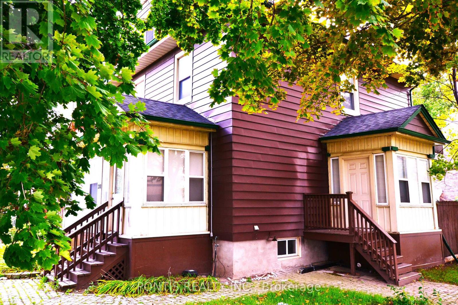 281 MAIN STREET N