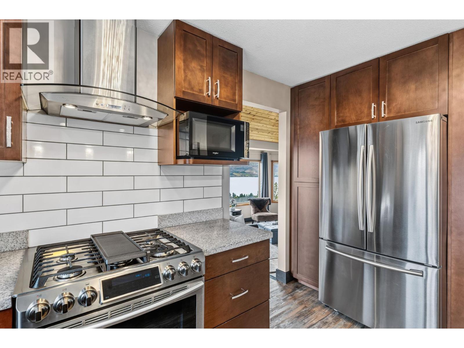 1108 Menu Road