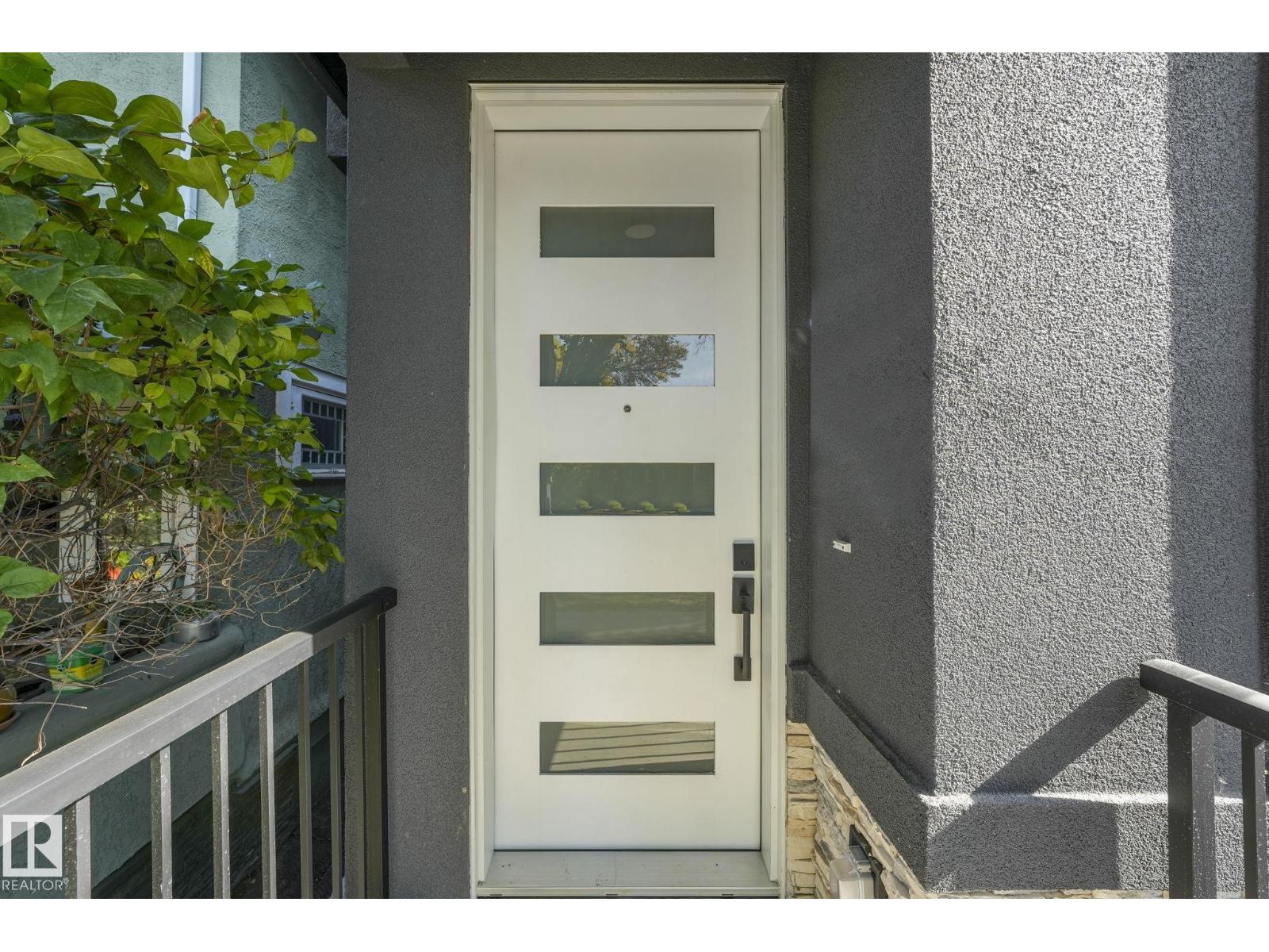 10965 129 ST NW